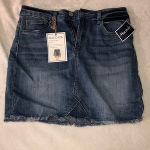 Indigo rein Blue jean shorts size 5 in juniors